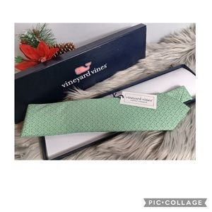 Vineyard Vines Golf Tie NEW